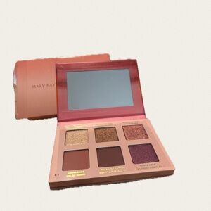 Mary Kay Limited Edition Eye Shadow Pallet 6 Colors New in Box